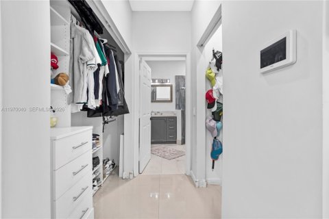 Купить виллу или дом в Хомстед, Флорида 3 спальни, 166.02м2, № 2033999 - фото 23