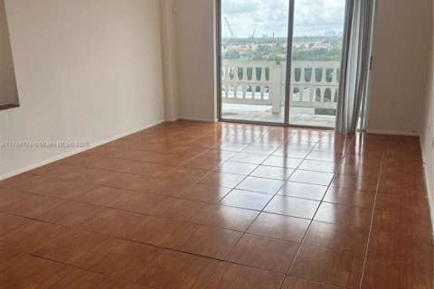 Condominio en venta en Miami, Florida, 1 dormitorio, 78.04 m2 № 1985491 - foto 17