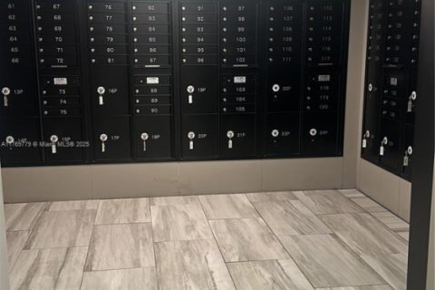 Condominio en venta en Miami, Florida, 1 dormitorio, 78.04 m2 № 1985491 - foto 8