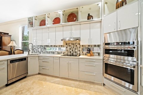 House in Miramar, Florida 6 bedrooms, 349.87 sq.m. № 1847803 - photo 13