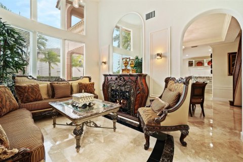 House in Miramar, Florida 6 bedrooms, 349.87 sq.m. № 1847803 - photo 9