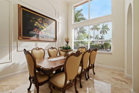 House in Miramar, Florida 6 bedrooms, 349.87 sq.m. № 1847803 - photo 8