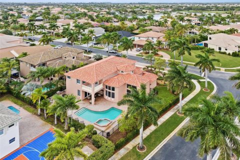 House in Miramar, Florida 6 bedrooms, 349.87 sq.m. № 1847803 - photo 3