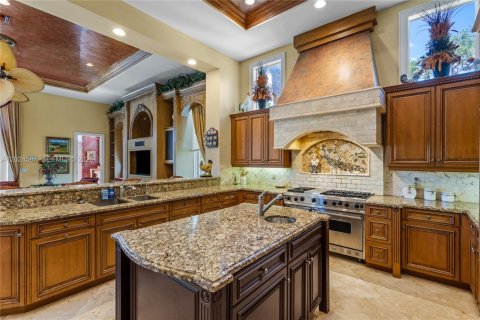 House in North Palm Beach, Florida 5 bedrooms, 637.96 sq.m. № 2257332 - photo 27