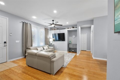 Villa ou maison à vendre à North Port, Floride: 3 chambres, 120.22 m2 № 2210312 - photo 6