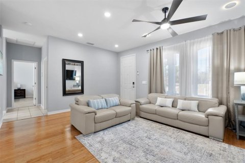 Villa ou maison à vendre à North Port, Floride: 3 chambres, 120.22 m2 № 2210312 - photo 5
