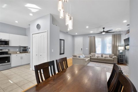 Villa ou maison à vendre à North Port, Floride: 3 chambres, 120.22 m2 № 2210312 - photo 8