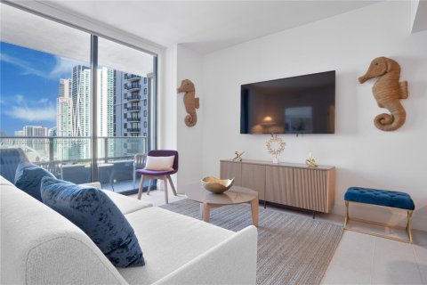 Condominio en venta en Miami, Florida, 1 dormitorio, 63.08 m2 № 1465601 - foto 4