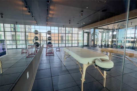 Condominio en venta en Miami, Florida, 1 dormitorio, 63.08 m2 № 1465601 - foto 25