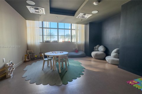 Condominio en venta en Miami, Florida, 1 dormitorio, 63.08 m2 № 1465601 - foto 30