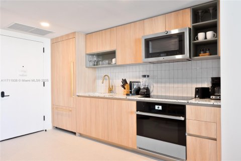 Condominio en venta en Miami, Florida, 1 dormitorio, 63.08 m2 № 1465601 - foto 6