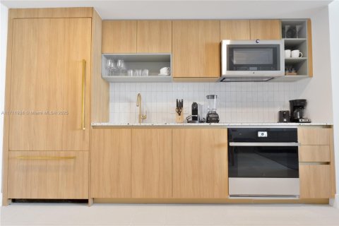 Condominio en venta en Miami, Florida, 1 dormitorio, 63.08 m2 № 1465601 - foto 7