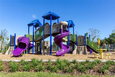 Casa en alquiler en Wesley Chapel, Florida, 5 dormitorios, 307.79 m2 № 2166297 - foto 17