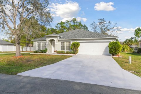 House in Kissimmee, Florida 3 bedrooms, 188.87 sq.m. № 1565855 - photo 2