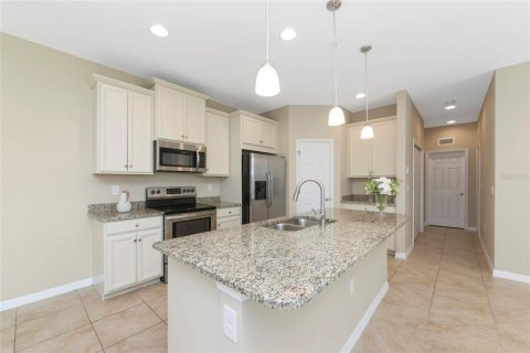Townhouse in Osprey, Florida 2 bedrooms, 105.44 sq.m. № 2212938 - photo 13