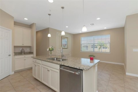 Townhouse in Osprey, Florida 2 bedrooms, 105.44 sq.m. № 2212938 - photo 17
