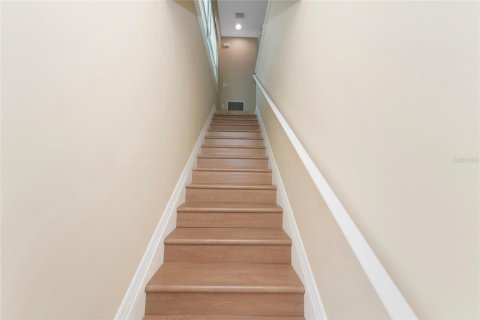Townhouse in Osprey, Florida 2 bedrooms, 105.44 sq.m. № 2212938 - photo 2