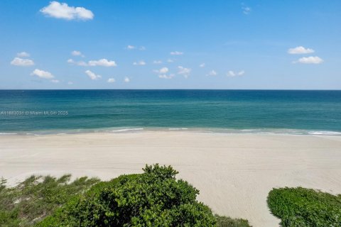 Condo in Sunny Isles Beach, Florida, 3 bedrooms  № 1942165 - photo 29