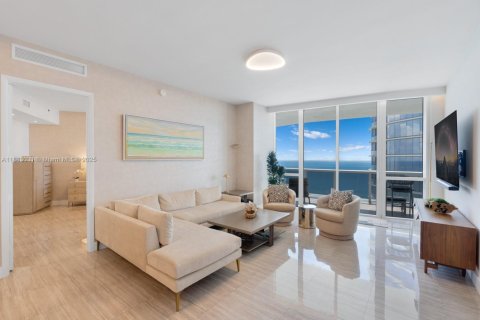 Condo in Sunny Isles Beach, Florida, 3 bedrooms  № 1942165 - photo 3