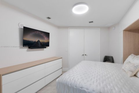 Condo in Sunny Isles Beach, Florida, 3 bedrooms  № 1942165 - photo 9