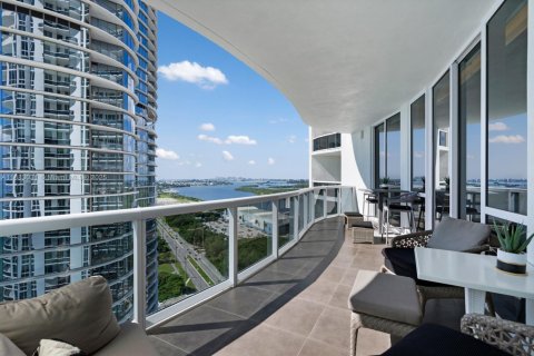 Condo in Sunny Isles Beach, Florida, 3 bedrooms  № 1942165 - photo 14