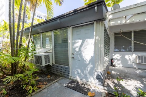 Villa ou maison à louer à Bay Harbor Islands, Floride: 1 chambre, 446.95 m2 № 1755664 - photo 19