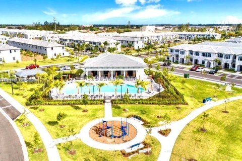 Touwnhouse à louer à Homestead, Floride: 3 chambres, 129.41 m2 № 1999978 - photo 26