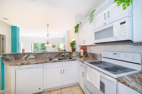 Townhouse in Kissimmee, Florida 3 bedrooms, 118.64 sq.m. № 2129045 - photo 7
