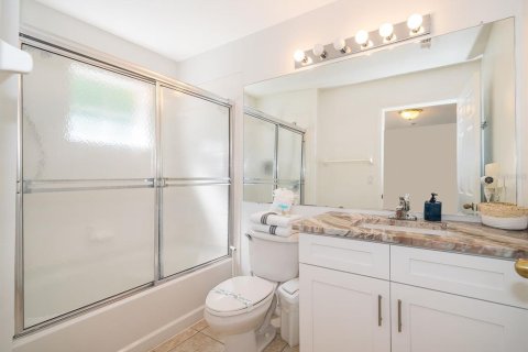 Townhouse in Kissimmee, Florida 3 bedrooms, 118.64 sq.m. № 2129045 - photo 15
