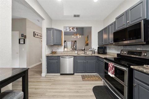Touwnhouse à vendre à Orlando, Floride: 3 chambres, 143.35 m2 № 2377965 - photo 5