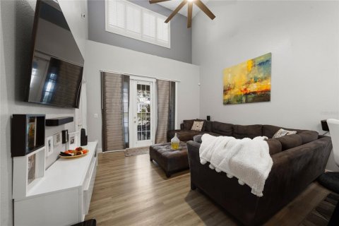 Touwnhouse à vendre à Orlando, Floride: 3 chambres, 143.35 m2 № 2377965 - photo 9