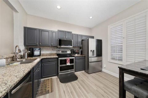 Touwnhouse à vendre à Orlando, Floride: 3 chambres, 143.35 m2 № 2377965 - photo 4