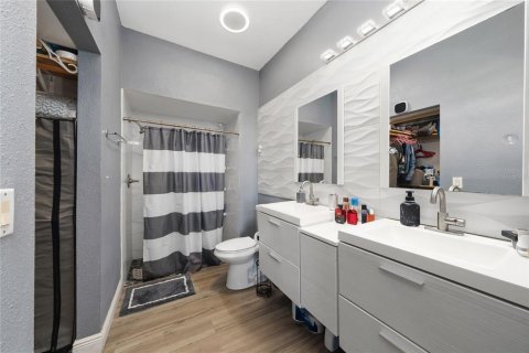 Touwnhouse à vendre à Orlando, Floride: 3 chambres, 143.35 m2 № 2377965 - photo 13
