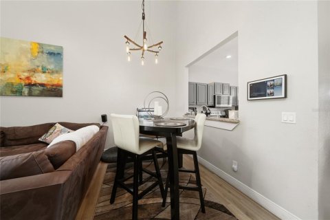 Touwnhouse à vendre à Orlando, Floride: 3 chambres, 143.35 m2 № 2377965 - photo 8