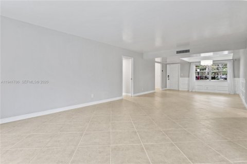 Copropriété à vendre à Pompano Beach, Floride: 3 chambres, 139.35 m2 № 1999148 - photo 9