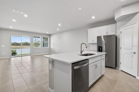 Townhouse in Parrish, Florida 3 bedrooms, 157.1 sq.m. № 2393484 - photo 3
