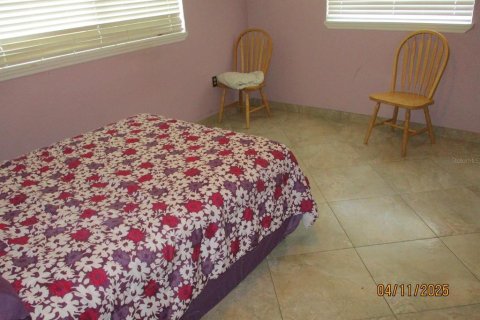 House in Okeechobee, Florida 4 bedrooms, 161.65 sq.m. № 1718267 - photo 21