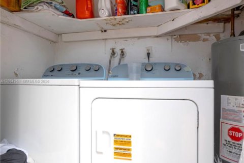 Townhouse in Miami Gardens, Florida 2 bedrooms, 84.73 sq.m. № 2392057 - photo 26