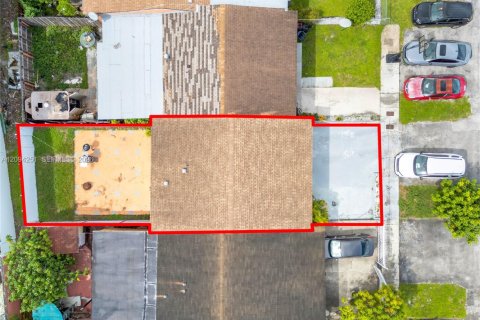 Townhouse in Miami Gardens, Florida 2 bedrooms, 84.73 sq.m. № 2392057 - photo 7