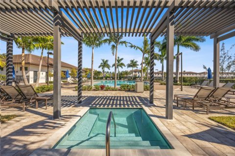 Купить таунхаус в Майами, Флорида 3 спальни, 128.02м2, № 1973274 - фото 2