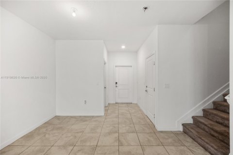 Купить таунхаус в Майами, Флорида 3 спальни, 128.02м2, № 1973274 - фото 14