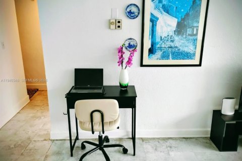 Купить кондоминиум в Майами-Бич, Флорида 1 спальня, 68.47м2, № 1998276 - фото 11