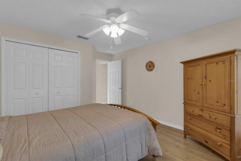House in Clermont, Florida 2 bedrooms, 126.63 sq.m. № 2121788 - photo 4
