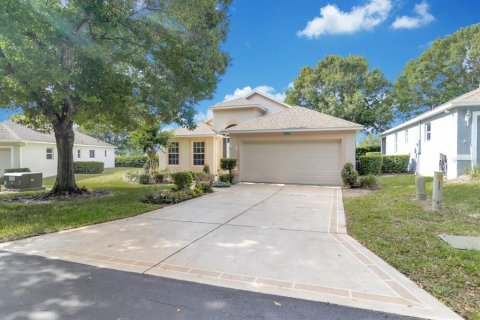 House in Clermont, Florida 2 bedrooms, 126.63 sq.m. № 2121788 - photo 11