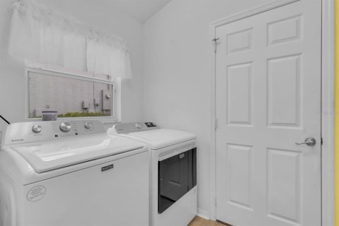 House in Clermont, Florida 2 bedrooms, 126.63 sq.m. № 2121788 - photo 26
