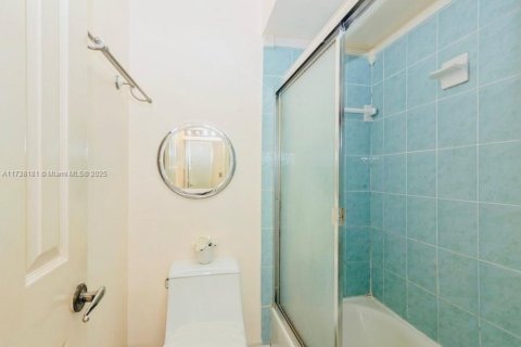 Купить таунхаус в Майами, Флорида 3 спальни, 136.29м2, № 1487620 - фото 7