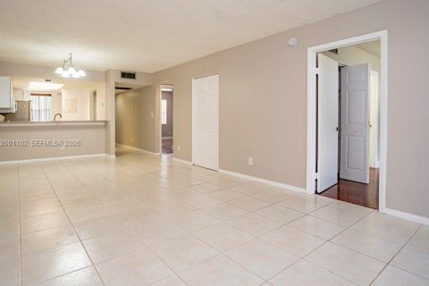 Copropriété à louer à Delray Beach, Floride: 2 chambres, 94.2 m2 № 2076581 - photo 17