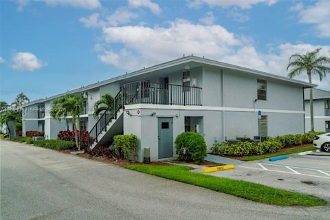 Condo à Delray Beach, Floride, 2 chambres  № 2076581