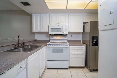 Copropriété à louer à Delray Beach, Floride: 2 chambres, 94.2 m2 № 2076581 - photo 4