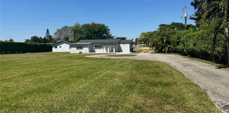 Villa ou maison à Miami, Floride 4 chambres, 216.65 m2 № 1868670